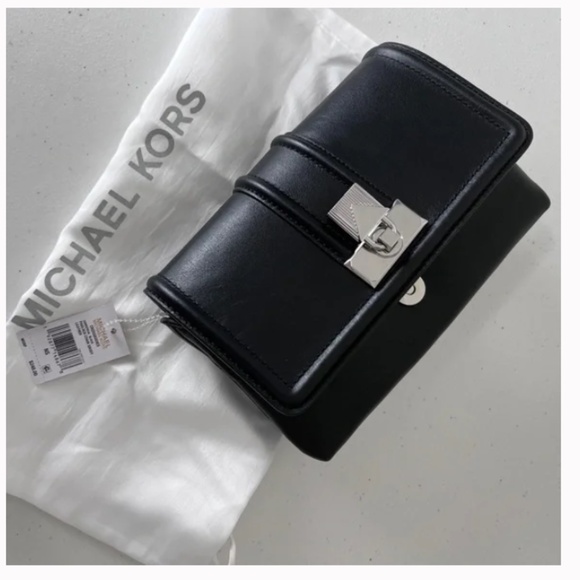 Michael Kors Padlock Chain Black Crossbody - Picture 8 of 9
